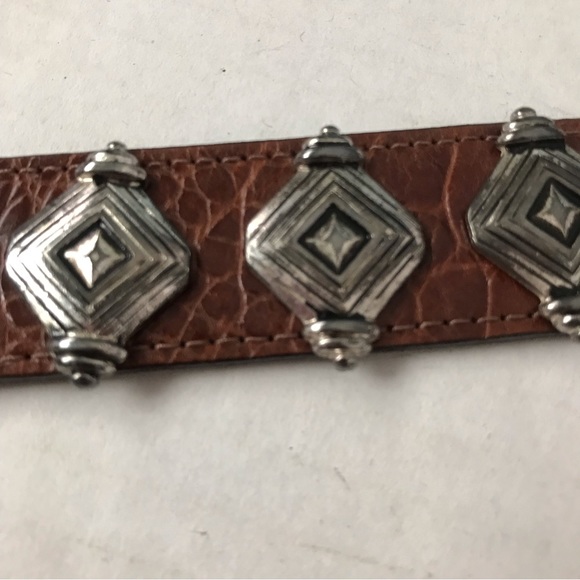 Streets Ahead Belt 19 Conchos Medallion Brown Leather Antiqued Silver Hardware M - Picture 2 of 13